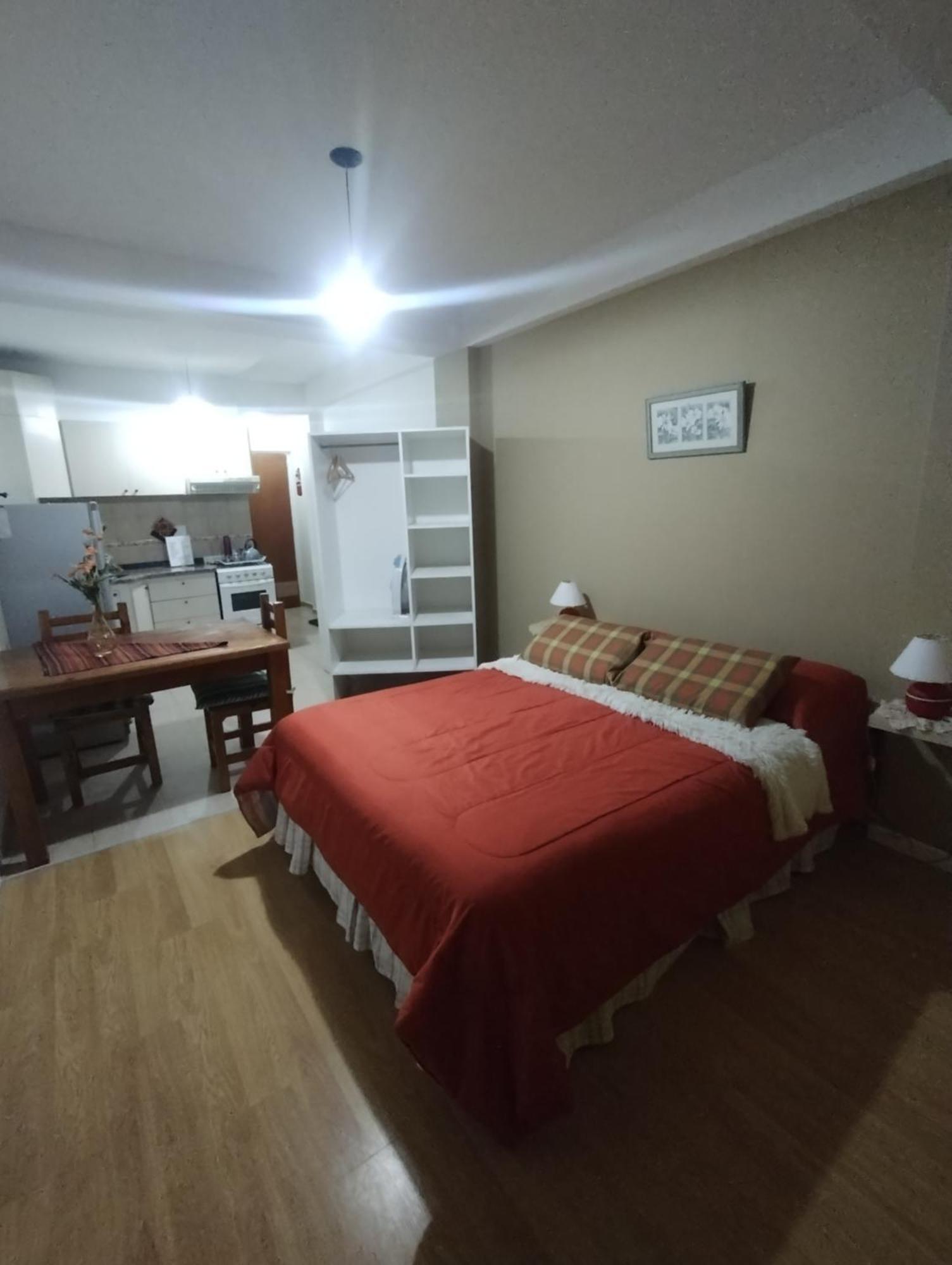 Acogedor Monoambiente Con Parking Apartment Neuquen Exterior photo